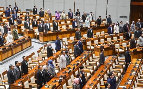 Presiden Bisa Copot Pejabat BI, OJK dan LPS