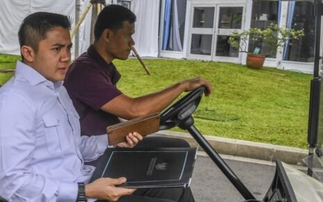 Teddy Pastikan Bansos ke 35,4 Juta Keluarga Cair Senin Besok