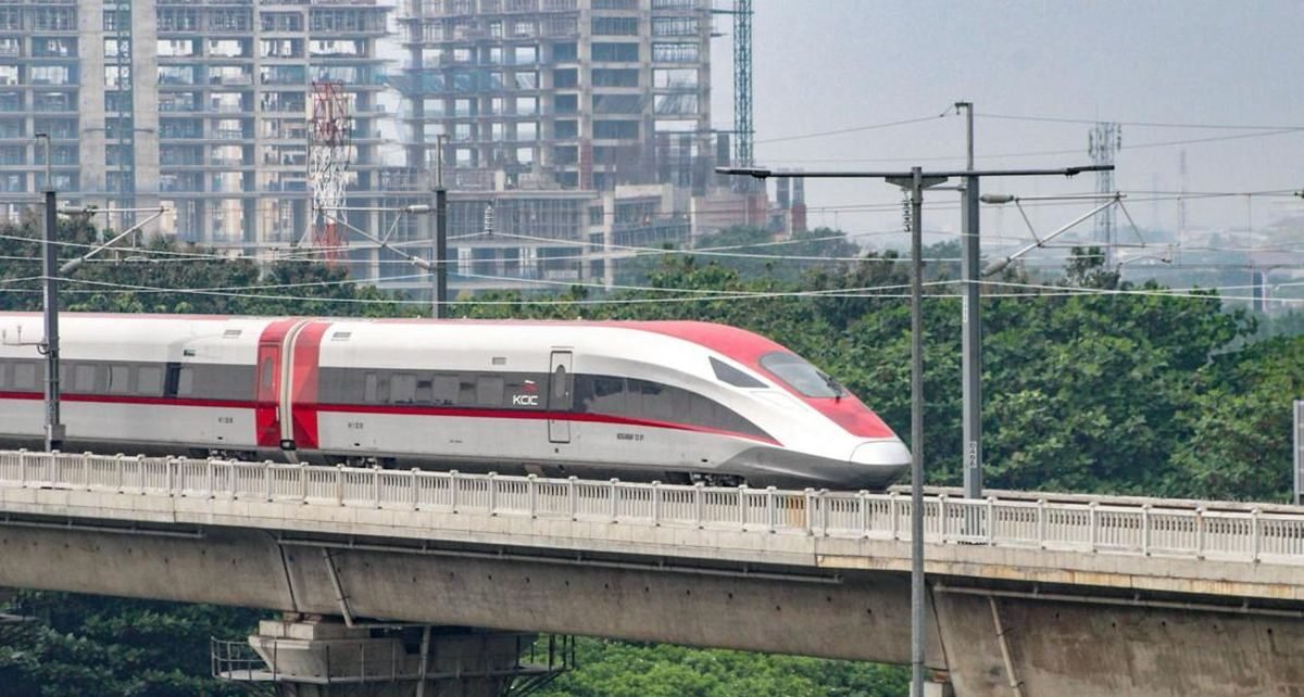 China Bersuara soal Proyek Whoosh yang Disebut Luhut Pernah Busuk