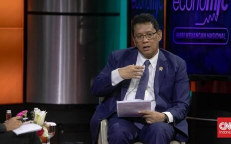 Purbaya Bakal Perketat Aturan Impor Pakaian Bekas