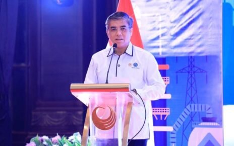 Menaker Ajak SP BUMN Bersiap Hadapi Disrupsi AI dan Industri Hijau