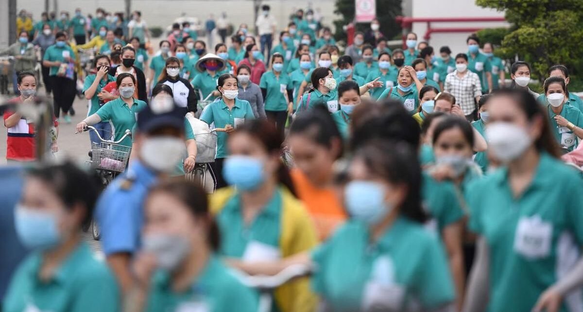 Puma PHK 900 Orang Usai Saham Ambruk Sepanjang 2025