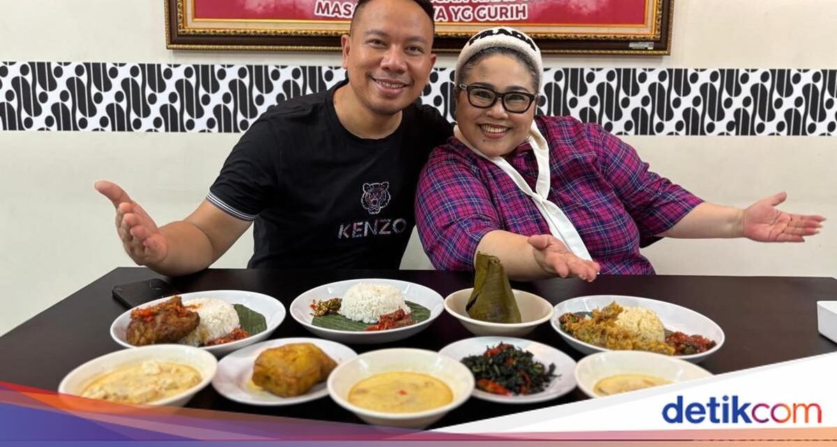 Lezatnya Ayam Bumbu Rujak dan Ayam 'Sang Gladiator' ala Mami Nunung