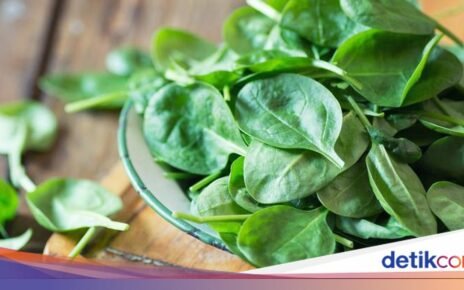 3 Rahasia Bayam Ampuh Turunkan Berat Badan, Konsumsi Rutin Yuk!