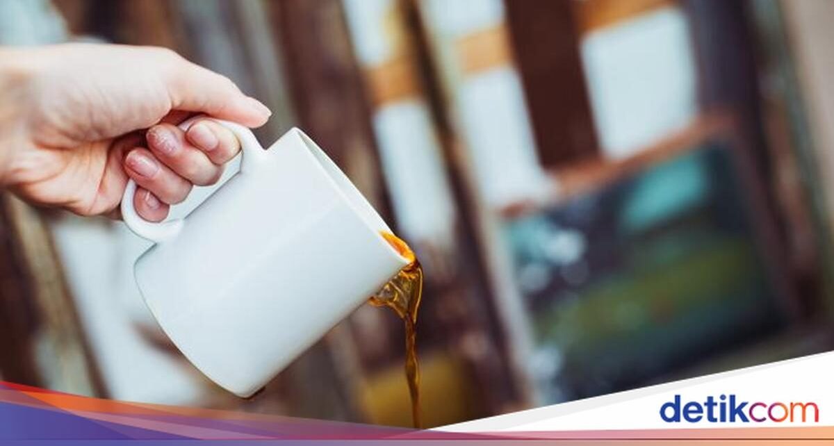 Buang Sisa Kopi ke Selokan, Wanita di London Didenda Rp 3,3 Juta