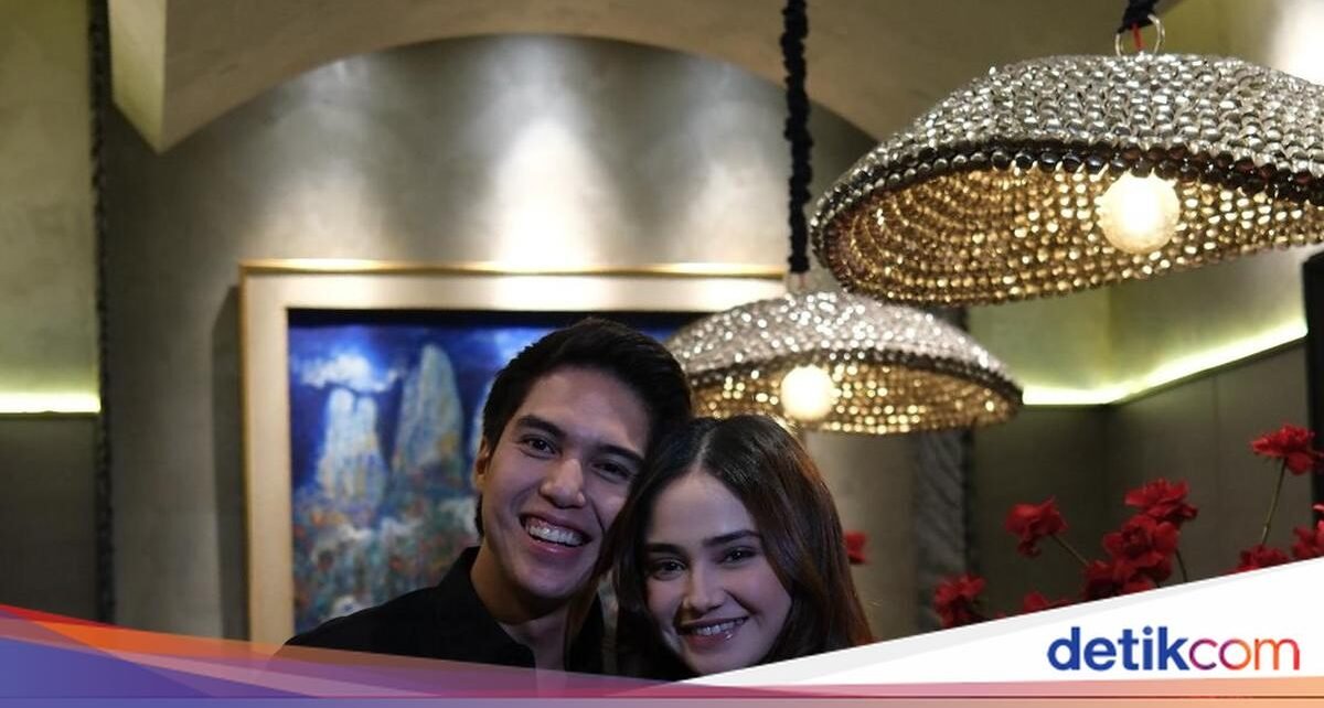 El Rumi dan Syifa Hadju Rayakan Setahun Pacaran dengan Dinner Romantis