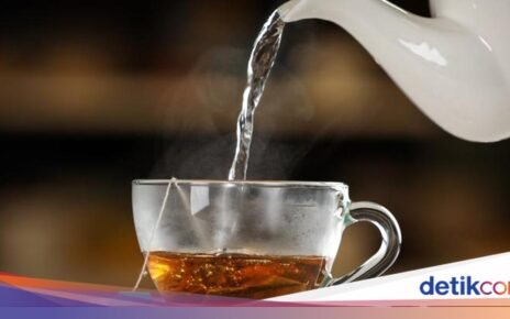 5 Etiket Minum Teh yang Wajib Kamu Tahu Biar Makin Elegan