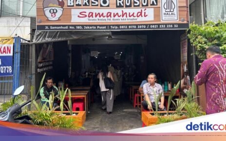 Lumer! Sedapnya Bakso Keju Buatan Bakso Rusuk Samanhudi