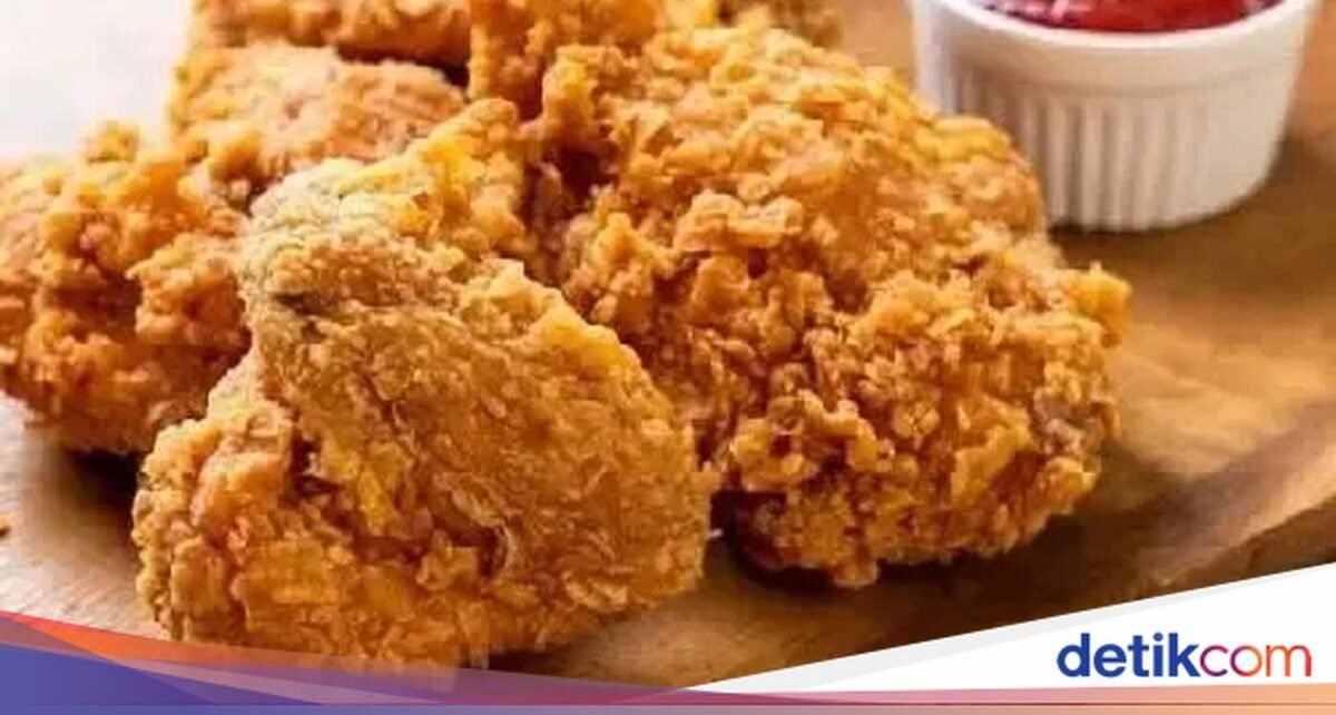 Anti Melempem! 4 Cara Menghangatkan Fried Chicken agar Tetap Renyah