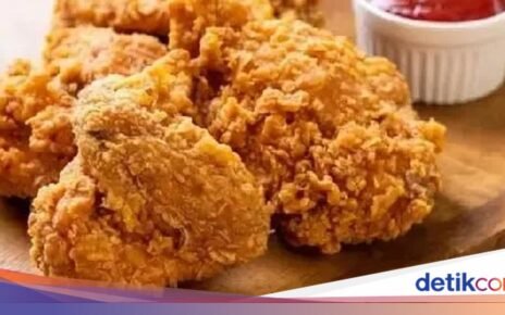 Anti Melempem! 4 Cara Menghangatkan Fried Chicken agar Tetap Renyah
