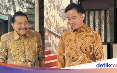 Gibran Rakabuming Ulang Tahun, Intip Momennya Jajan dan Blusukan ke Pasar