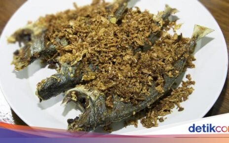 Resep Ikan Kembung Goreng Bumbu Bawang Putih yang Sedap
