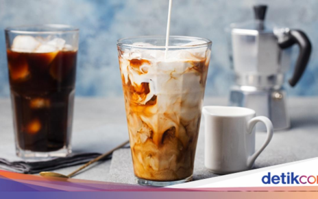 Lagi Tren! Ini Nih 4 Manfaat Sehat Kombinasi Kopi dan Santan