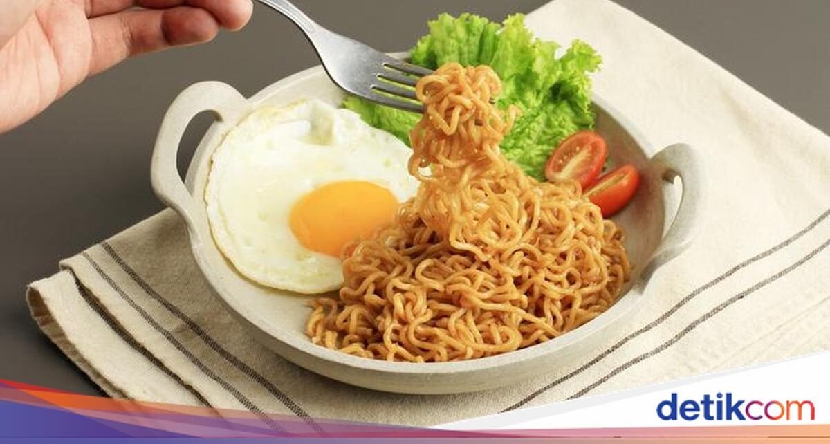 Racikan Indomie Viral ala King Aloy, Campur 2 Varian dengan Sedikit Kuah