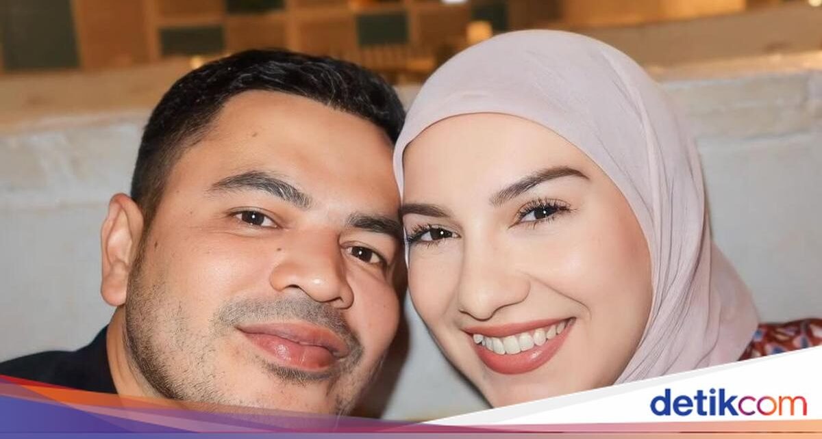 Potret Romantis Irish Bella dan Suami Saat Dinner dan Ngopi