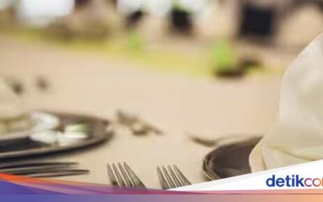 Gegara Temuan Daun Salam, Pelanggan Kecewa dengan Menu di Resto Ini