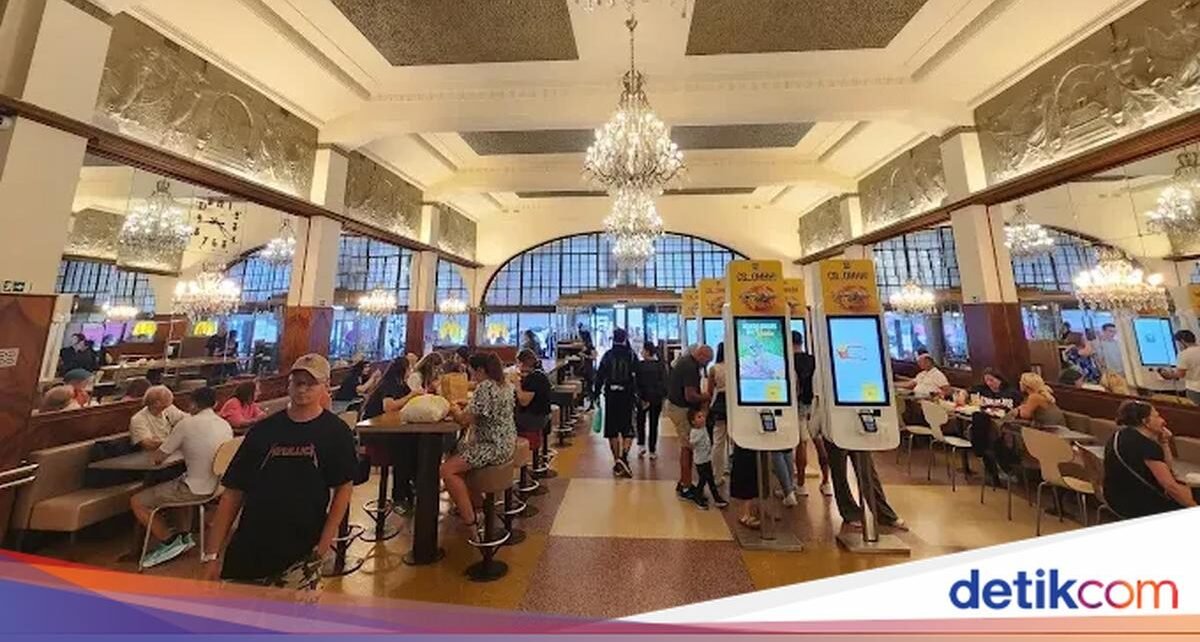 McDonald's Termewah di Dunia hingga Khasiat Bayam buat Diet