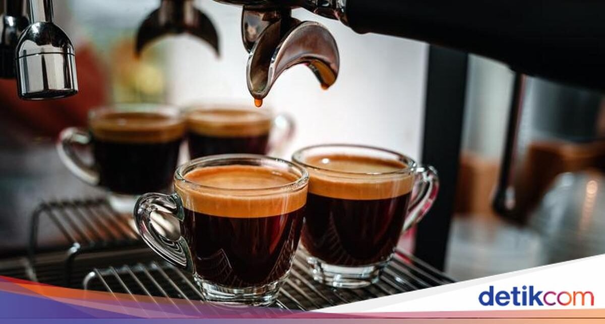 Bahaya! Ini 5 Efek Samping Minum Kopi Campur Minuman Berenergi