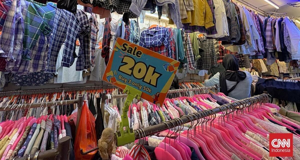 Wajah Pasar Baju Impor Bekas Senen yang Mau Ditertibkan Purbaya
