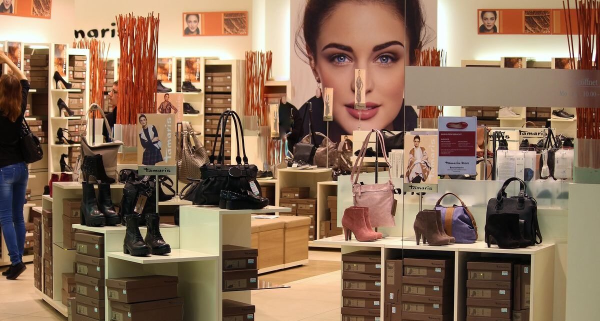 Turis Asing Belanja Akhir Tahun di RI Dapat Ekstra 'Diskon' 11 Persen