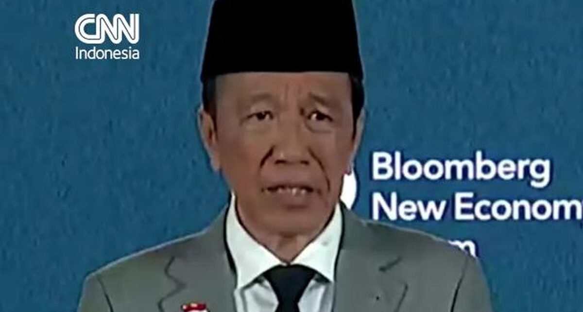 Jokowi Yakin AI Tak Akan Gantikan Peluang Kerja Manusia