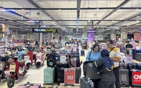 Koper Diskon hingga 75% di Transmart, Cocok Dibawa Liburan Akhir Tahun
