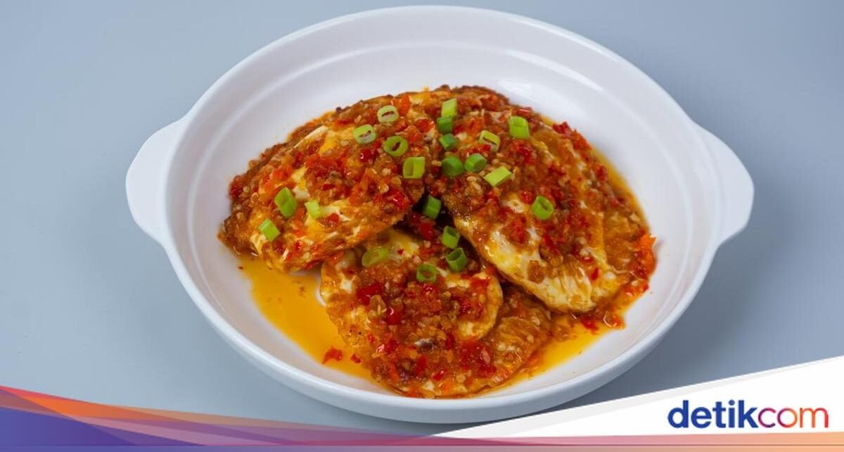 Resep Telur Ceplok Bumbu Cabe yang Pedas Nagih