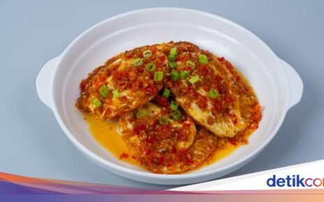 Resep Telur Ceplok Bumbu Cabe yang Pedas Nagih