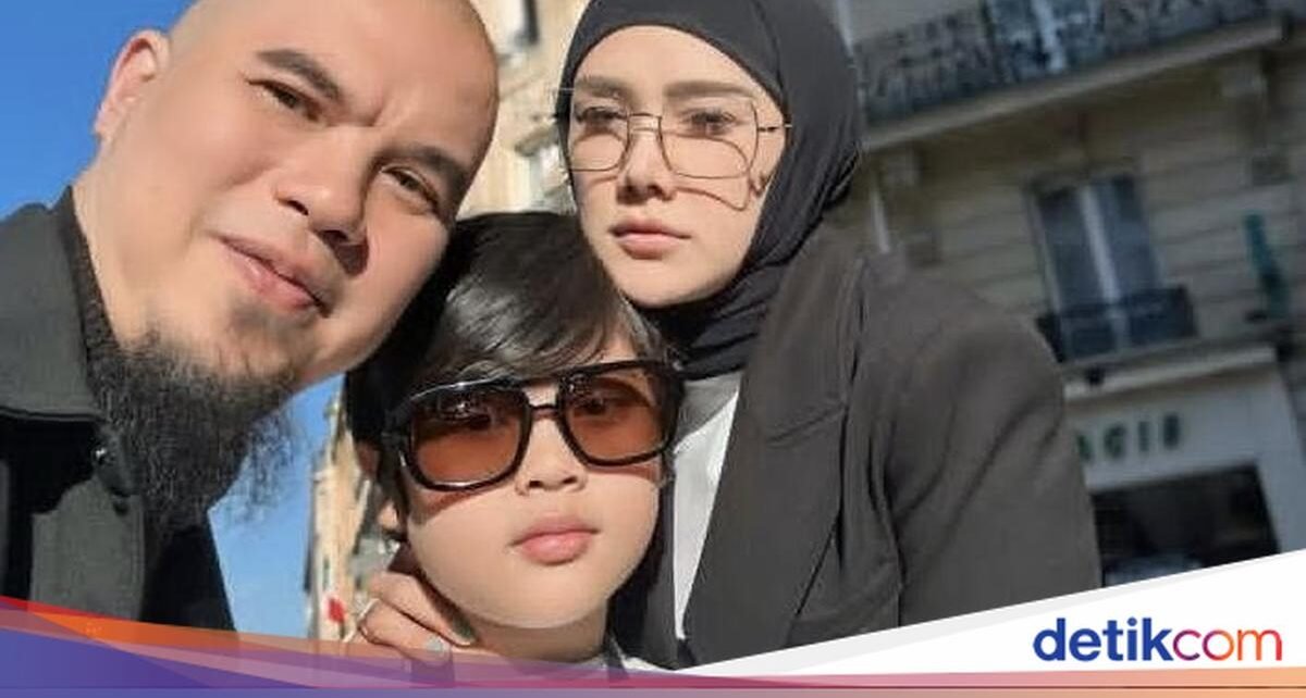 Potret Ahmad Dhani Makan Bersama Pendeta hingga Rekan Politisi