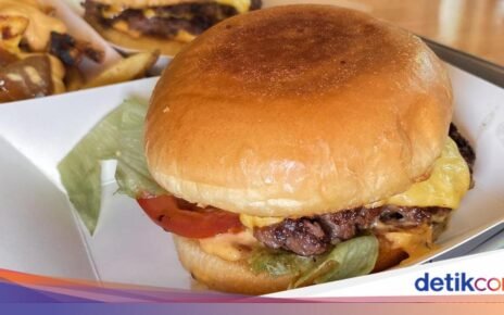 Bikin Kenyang! 5 Smash Burger 'Meaty' Lezat Ada di Jakarta