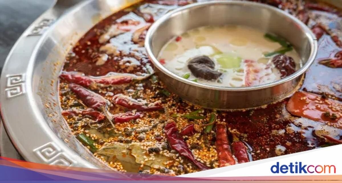 Pelayan Salah Tuang Bahan Bakar ke Hotpot, 11 Pelanggan Dilarikan ke RS!