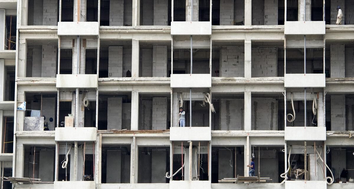 Proyek Mangkrak, Konsumen Apartemen Grand Pakubuwono Ngadu ke DPR