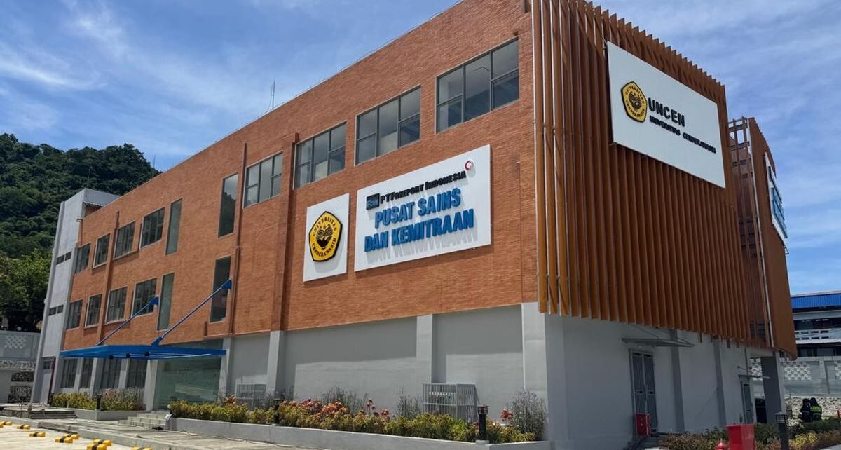 Freeport Serahkan Gedung Sains UNCEN, Perkuat Riset di Papua