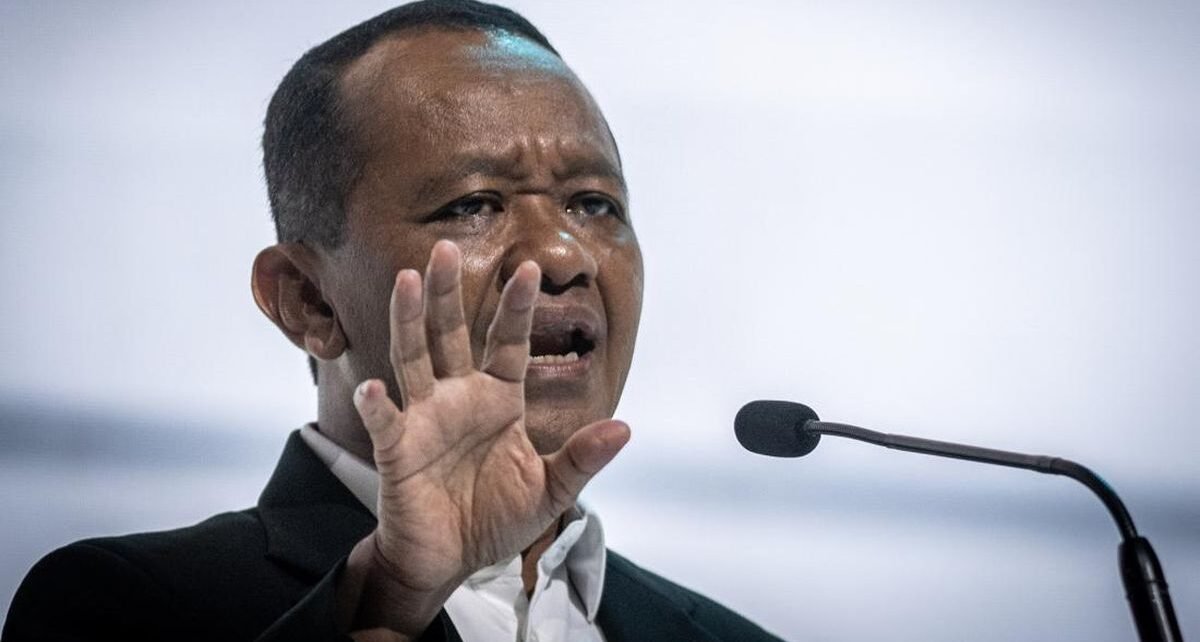 Bahlil soal Listrik Aceh Belum Pulih 100 Persen: Kami Memohon Maaf