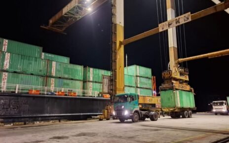 Operasional Terminal Peti Kemas Bagendang Normal di Tengah Demo Buruh