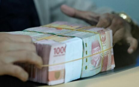 Pertumbuhan Kredit Bank Melambat ke 7,36 Persen per Oktober 2025