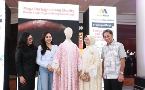 Bank Mega dan METRO Gelar Fashion Show dari 3 Desainer Ternama