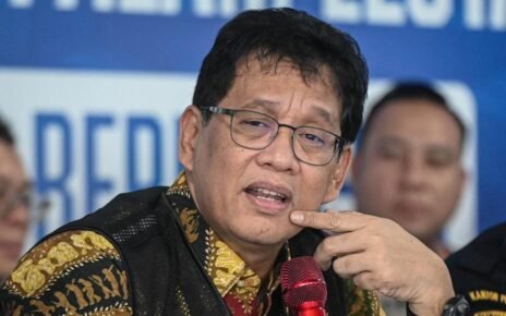 Prabowo Tolak Wacana Bea Cukai Beri Baju Ilegal ke Korban Banjir