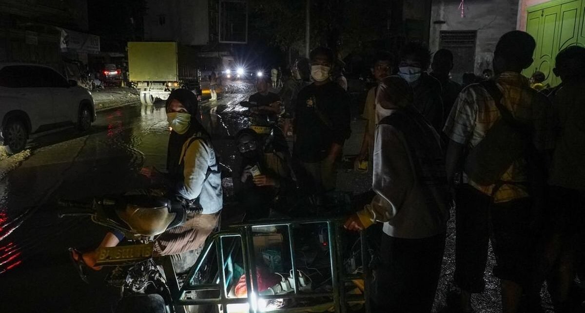 Bahlil Ungkap Alasan Listrik di Aceh Belum Pulih 100 Persen