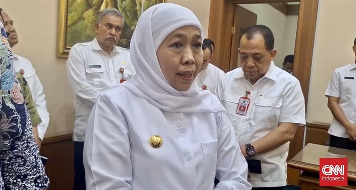 Khofifah Sahkan UMK Jatim 2026: Surabaya Tertinggi, Situbondo Terendah