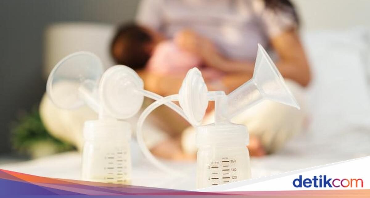 Ramai-ramai Ibu Pamer Stok ASI di Medsos, Benarkah Termasuk Aurat?