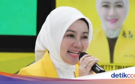 Momen Atalia Praratya Jajan Kerupuk hingga Blusukan ke Pasar Cihapit