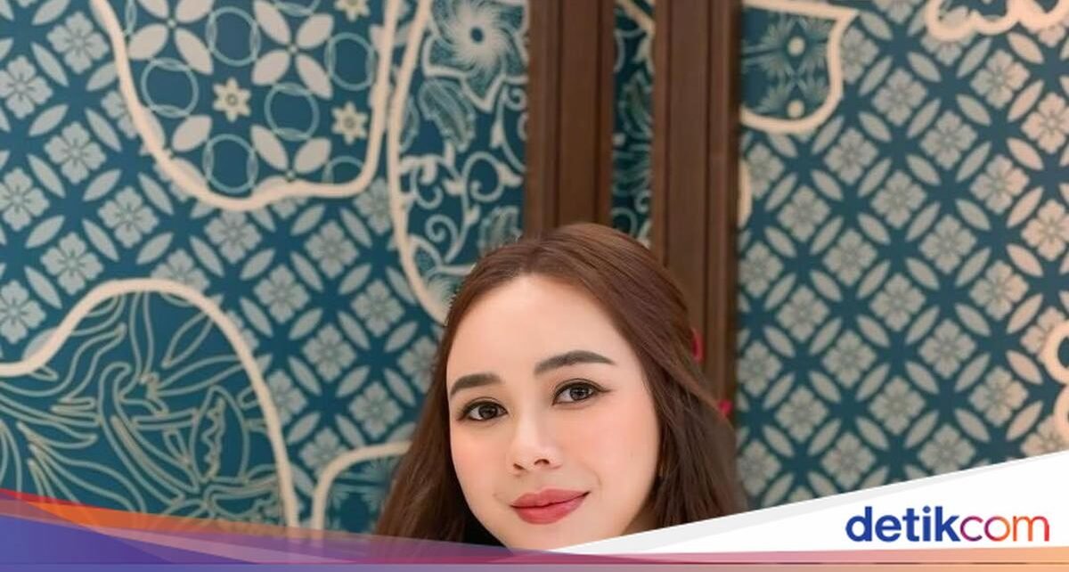 Aura Kasih Jago Masak ala Chef Bintang 5, Pamer Hasil Masakannya!