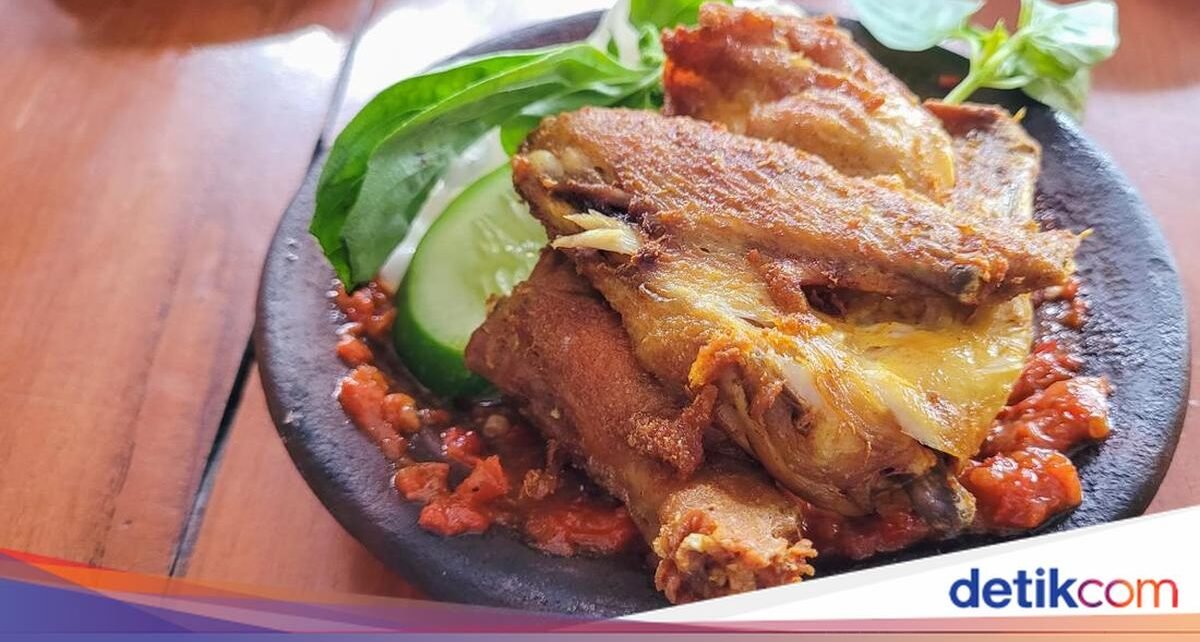 Ayam Gepuk Dianggap Makanan Berbahaya di Malaysia, Kok Bisa?