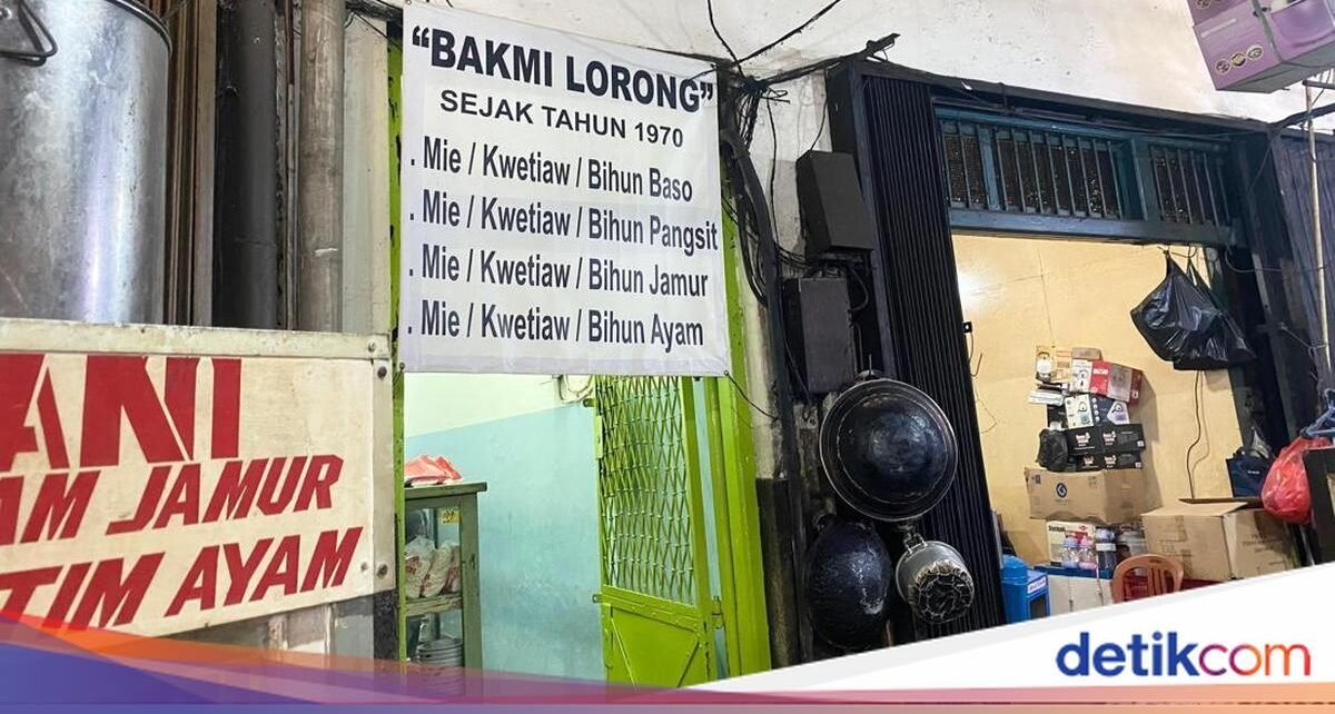 Sensasi Makan Bakmi Legendaris di Lorong Sempit Jatinegara