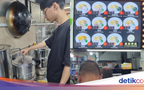 Bangun Jam 4 Pagi Tiap Hari, Anak 17 Tahun Ini Giat Jualan Bubur Kaki Lima