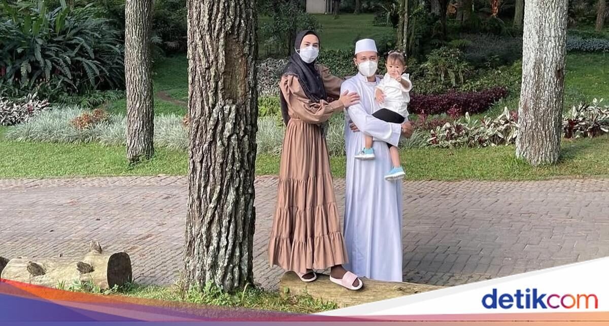 Kartika Putri Jago Bikin Jus Detoks hingga Makan di Resto Salt Bae