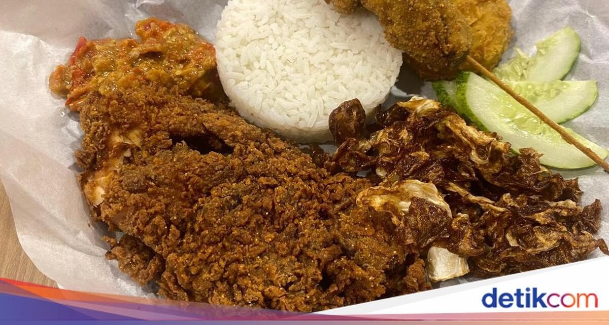 Makan Ayam Gepuk 'Next Level' ala Resto Cepat Saji