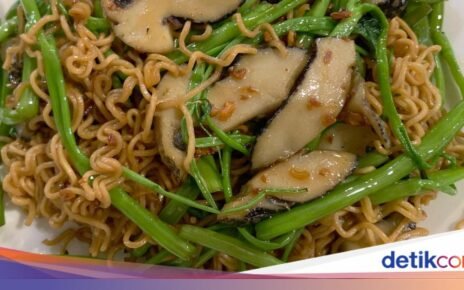Resep Mie Goreng Kangkung yang Praktis Buat Sarapan