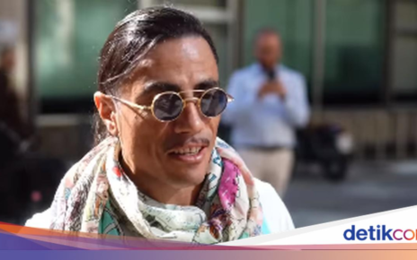 Salt Bae Jadi Sorotan Media Inggris, Bisnisnya Disebut Rugi Rp 113 Miliar!